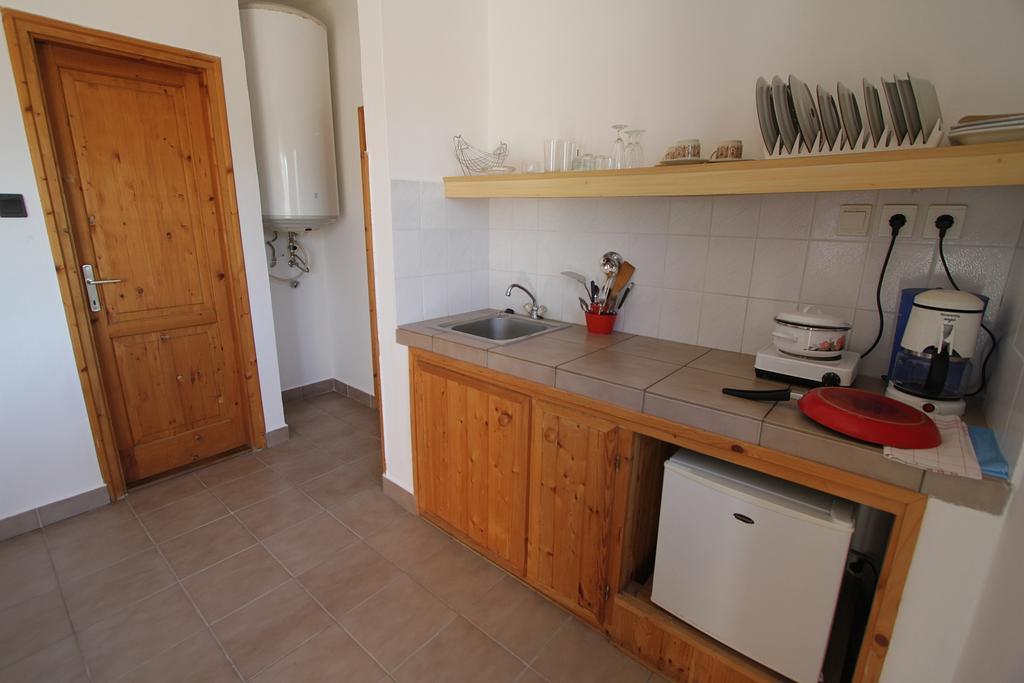 Voeroesko Apartmanhaz Révfülöp Rom bilde