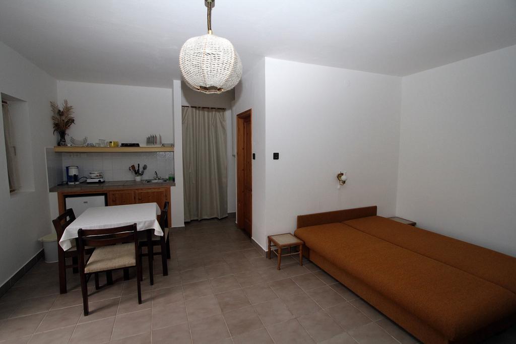 Voeroesko Apartmanhaz Révfülöp Rom bilde